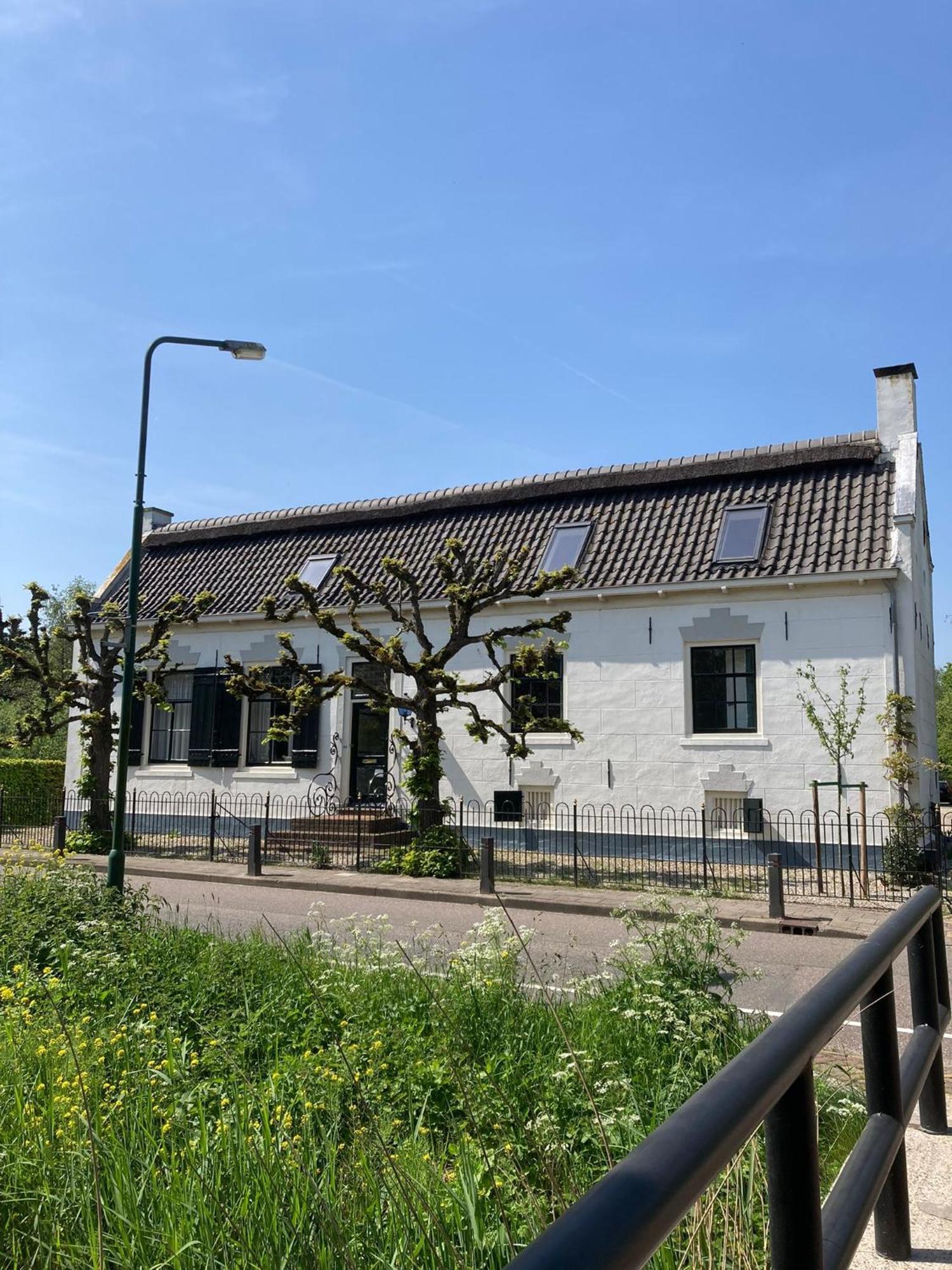 Beautiful Renovated Farmhouse Ankeveen Exterior foto